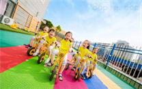 拼裝地板批發價 幼兒園室外懸浮軟質地板