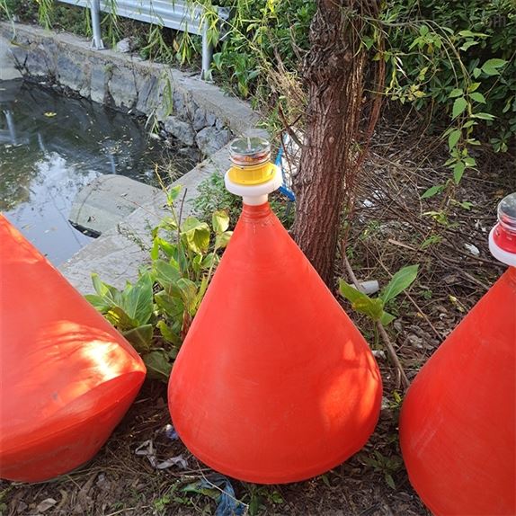 太湖养殖区塑料警示航标设计